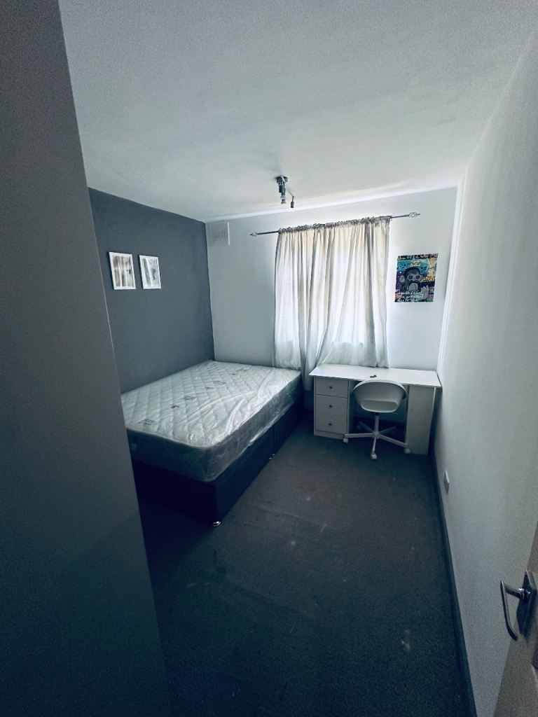 Masters bedroom for rent