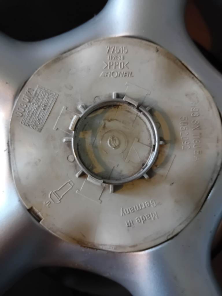 ALLOY WHEELS MK1 MONDEO OR ESCORT GREAT CONDITION SIZE 195/45R 16 84V XL 