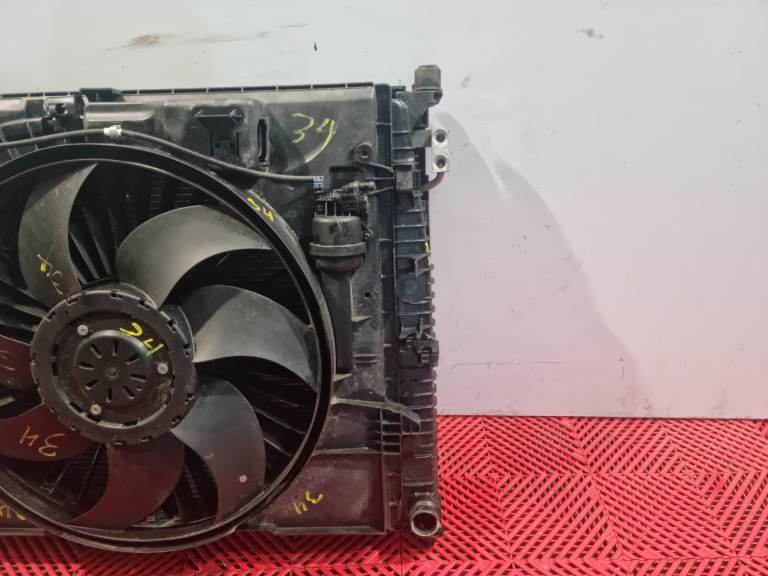 MERCEDES GLE W166 350D DIESEL RADIATOR RADPACK FAN COMPLETE A0999062500 Breaking PARTS 