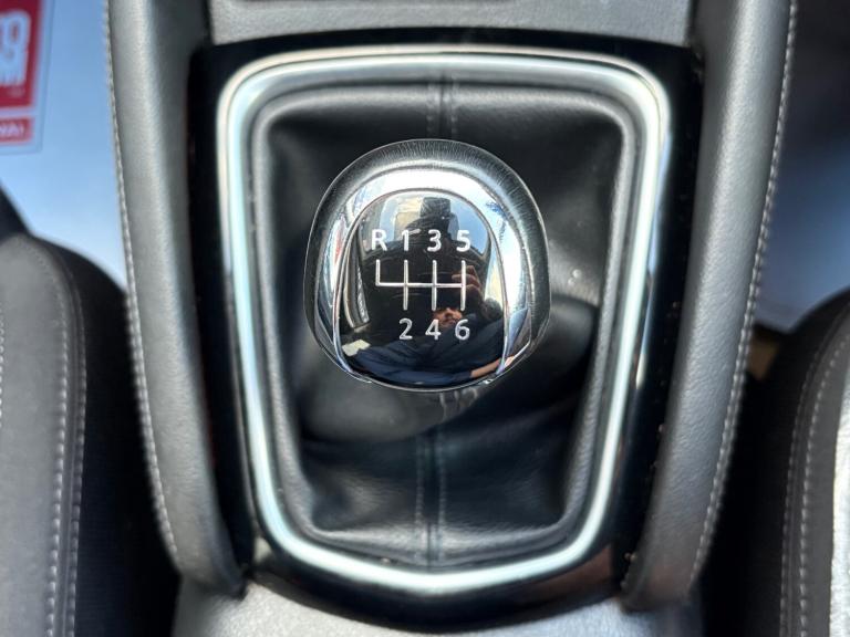 2018 Nissan Qashqai 1.5 dCi N-Connecta 5dr ++ PANROOF / NAV / CAMERA / ULEZ / 7 SERVICES ++ HATCH...