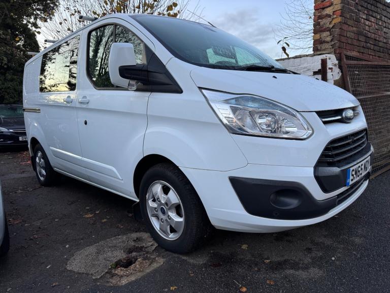2015 Ford Transit Custom 2.2 TDCi 125ps Low Roof D/Cab Limited Van Crew Van Diesel Manual