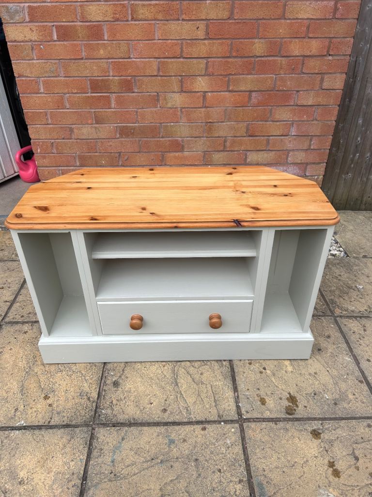 Refurbished solid pine tv unit 