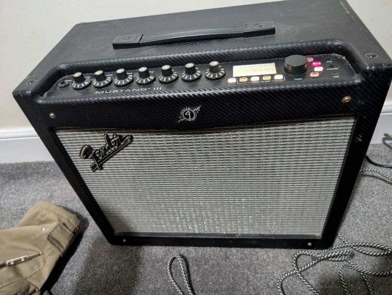 fender mustang amplifier