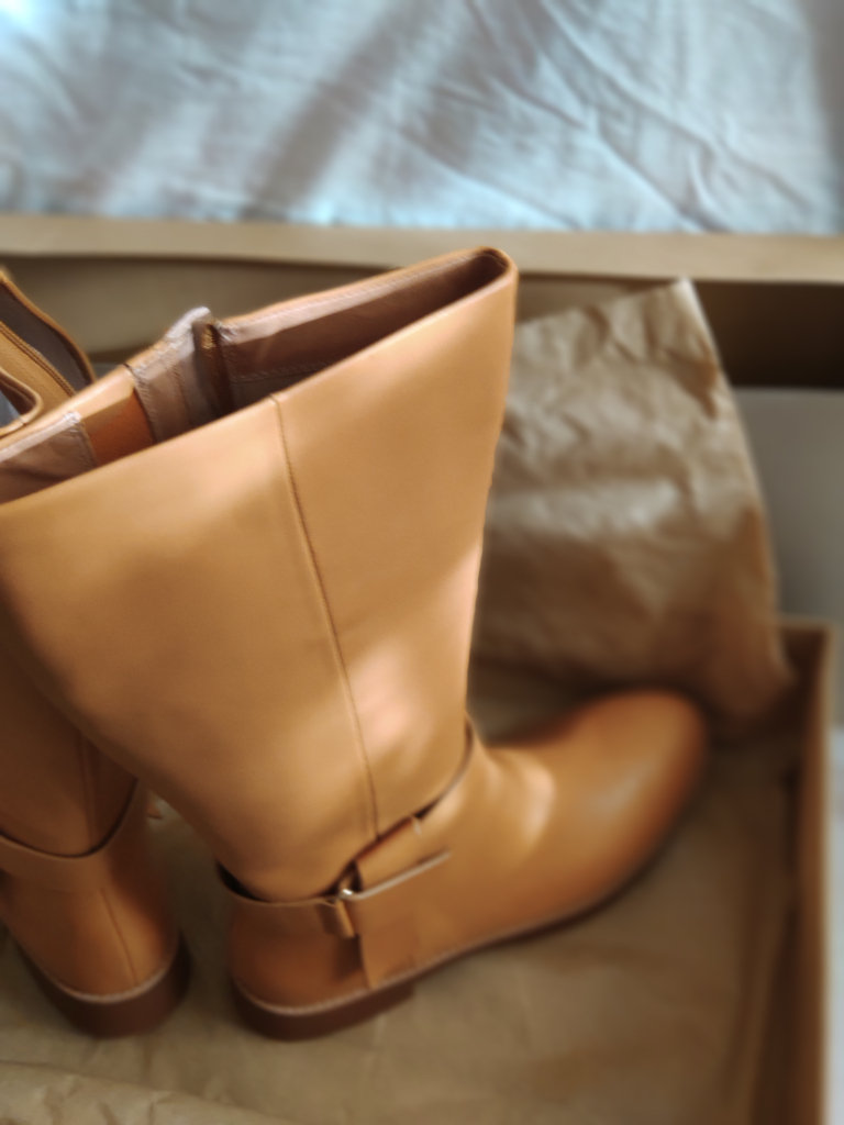 Ladies FitFlop size 7(UK) 41(EU) 09(US) mustard "Knot" zipped knee-high boots BNIB £45
