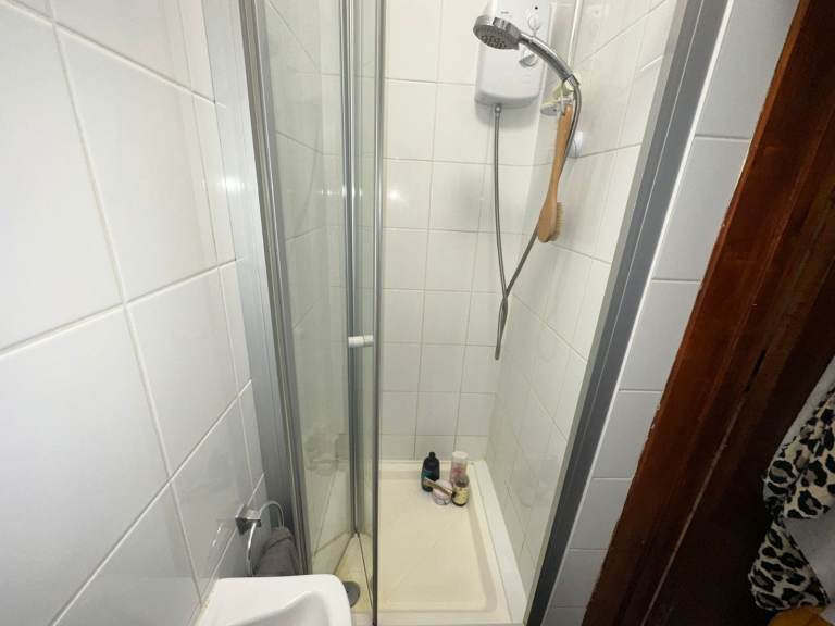 Studio flat - Shirley - BILLS INC - Available 27th February 2026