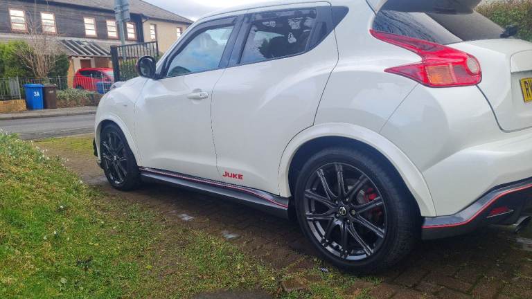Nissan, JUKE, Hatchback, 2013, Manual, 1618 (cc), 5 doors
