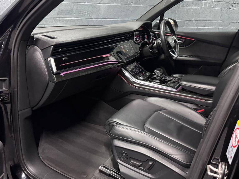 AUDI Q7 3.0 TFSI V6 55 Black Edition 2021