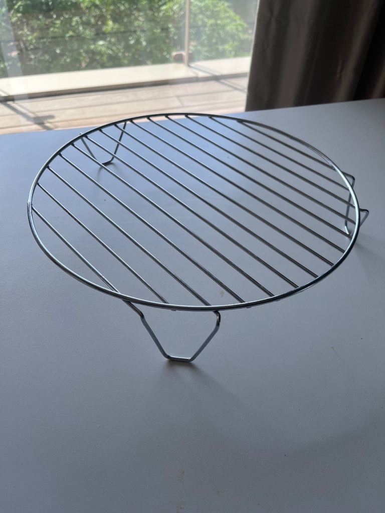31cm Pizza / Cooling Wire Rack for Oven - London Pickup Only