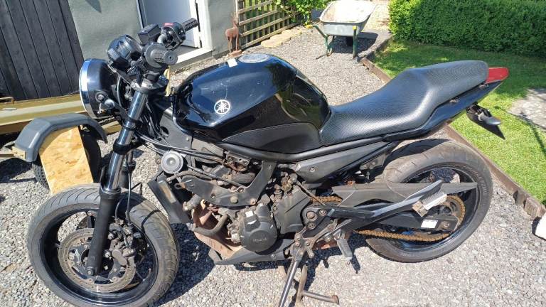 YAMAHA   2011    XJ600  