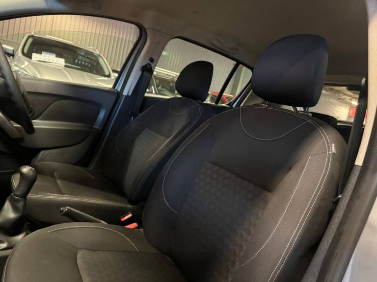 2015 Dacia Sandero 1.5 dCi Laureate 5dr HATCHBACK DIESEL Manual