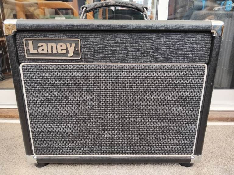 Laney VC15 110 guitar valve amplifier 2 channel reverb Palmer Junction DI fitted + amp cover