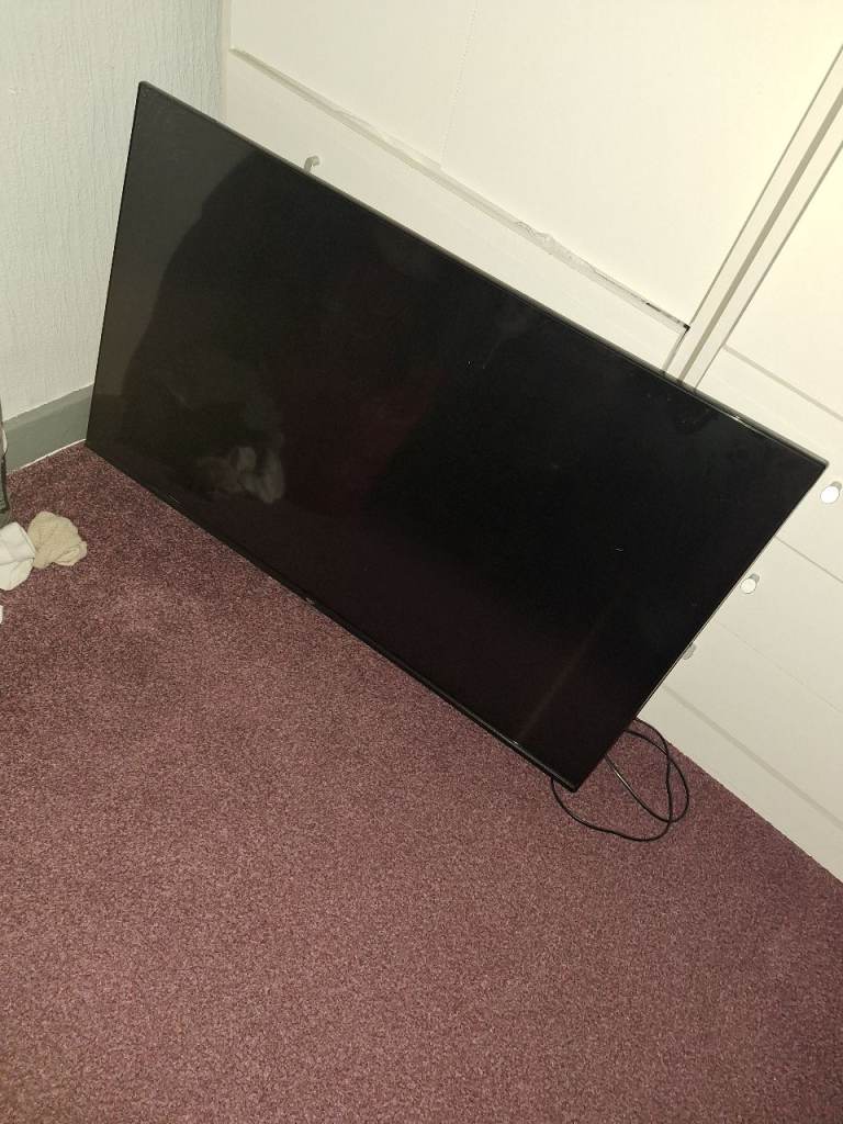 43 Bush 4k ultra HD TV no stand 