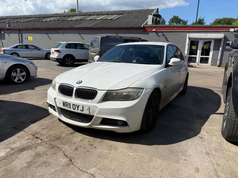 2011 BMW 3 Series 320i Sport Plus Edition 4dr SALOON PETROL Manual