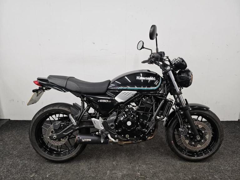 KAWASAKI Z650 RS ** 2 OWNERS - FULL SERVICE HISTORY - SCORPION EXHAUST **