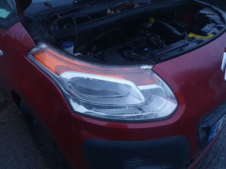Citroen C3 Picasso Driver Side Headlight 2010
