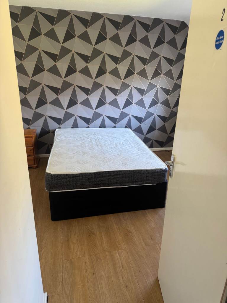 RELOCATE TO BIRMINGHAM *AVAILABLE NOW* UC, ESA, PIP, DSS Accepted