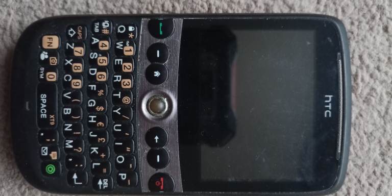 HTC Snap S521 Windows mobile phone