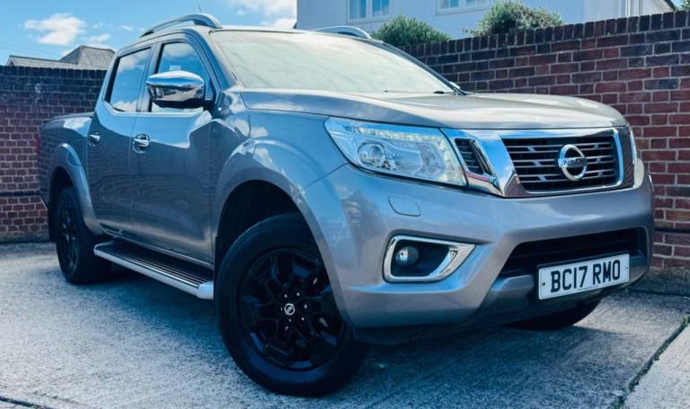 2017 Nissan Navara 2.3 dCi Tekna Pickup Double Cab 4dr Diesel Auto 4WD Euro 6 (190 ps) Pickup Die...
