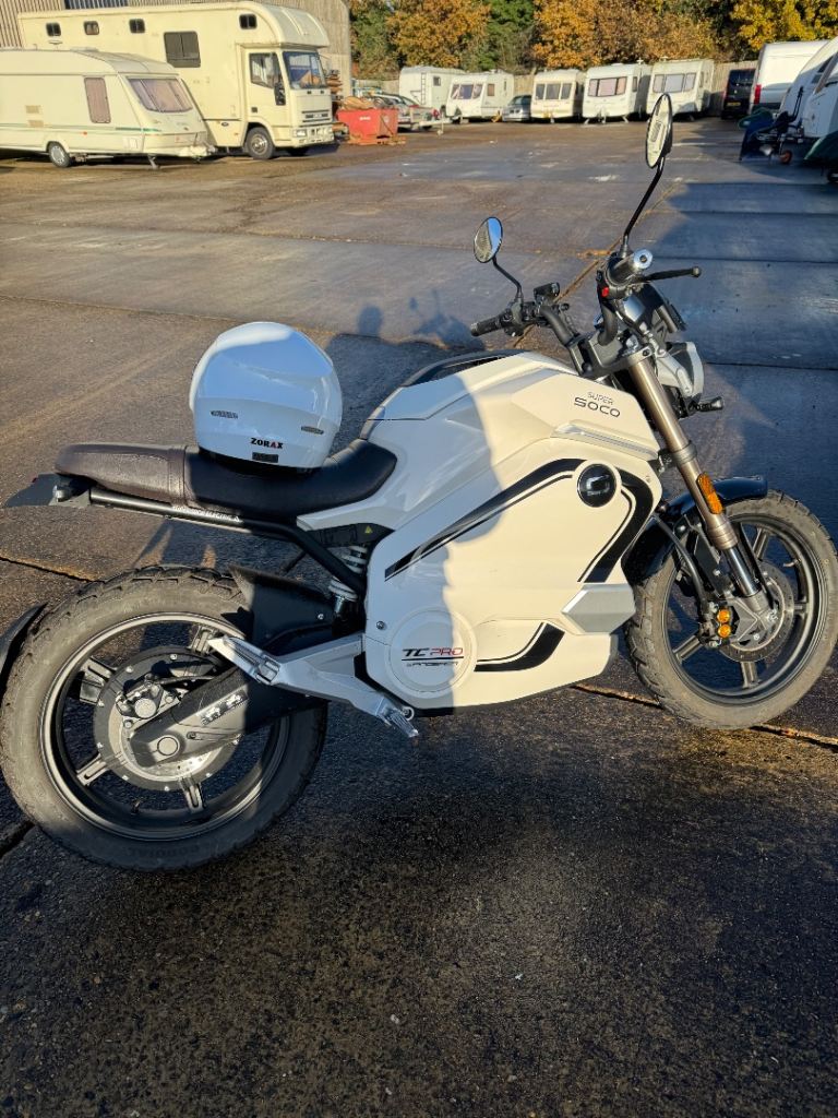 Super soco tc wanderer pro 125 equivalent electric motorcycle 24 plate  2400 miles mint