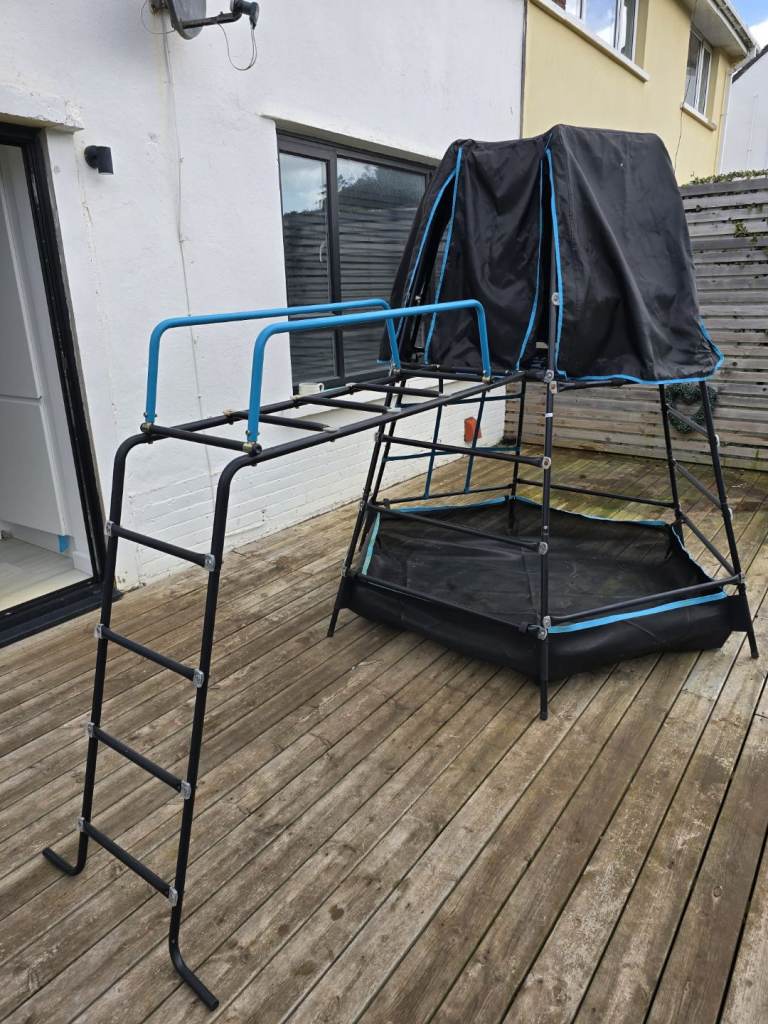 Tp climbing frame and monkey bars