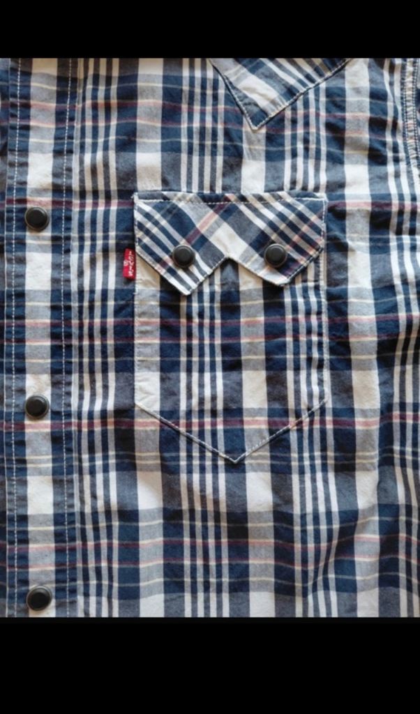 Men’s Levi’s Shirt. Medium. NWOT.