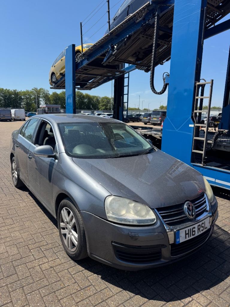 Volkswagen, JETTA, Automatic Gearbox, Saloon, 2006, Other, 1984 (cc), 4 doors