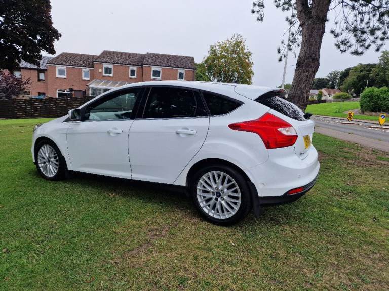 Ford, FOCUS,  Hatchback, 2012, Manual, 998 (cc), 5 doors