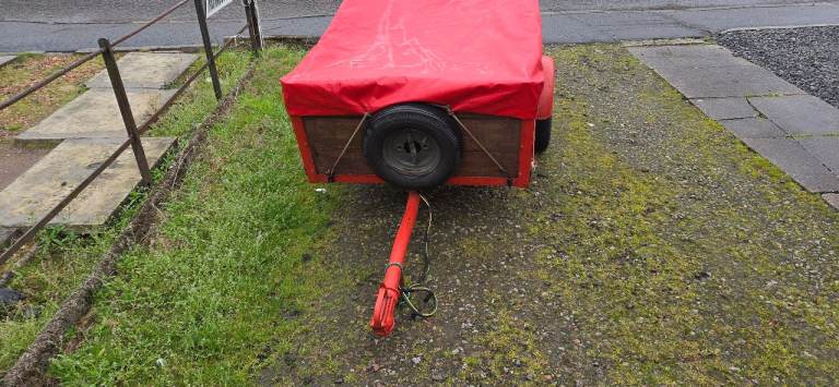  Small trailer