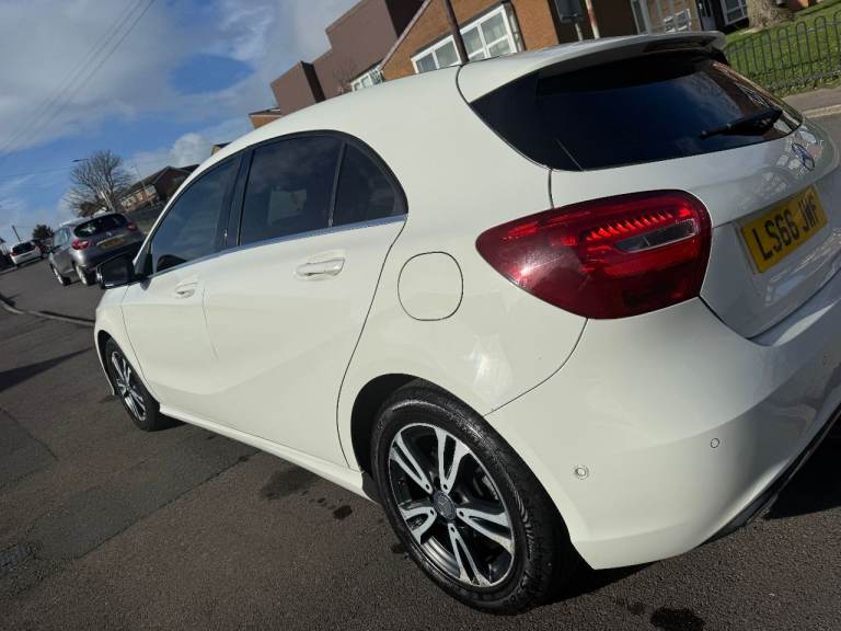 Mercedes-Benz, A CLASS, Hatchback, 2016, Manual, 1595 (cc), 5 doors