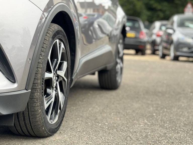 2018 Toyota C-HR 1.2T Dynamic 5dr HATCHBACK PETROL Manual