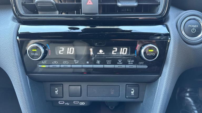 2025 Toyota Yaris Cross 1.5 Hybrid 130 Premiere Edition 5dr CVT Hybrid Estate Estate Hybrid Autom...