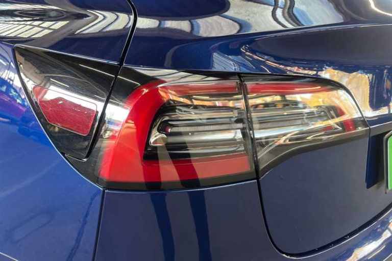 2021 Tesla Model 3 Long Range AWD 4dr Auto SALOON ELECTRIC Automatic