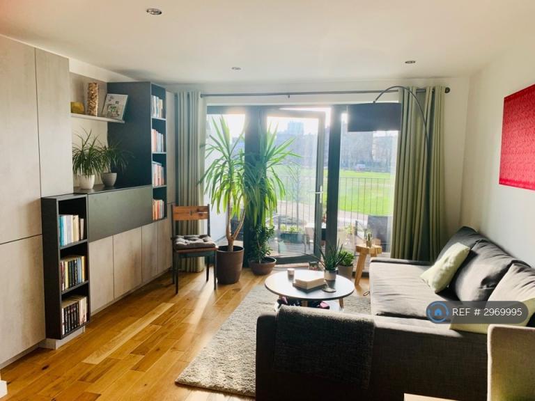 1 bedroom flat in Offenham Road, London, SW9 (1 bed) (#2969995)