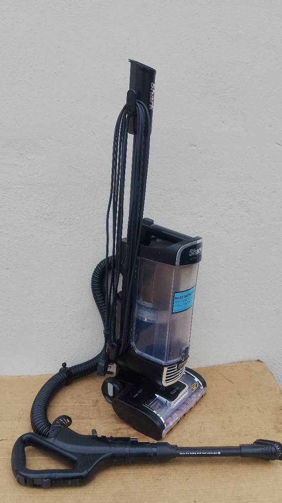 🛑 FREE DELIVERY 'SHARK' LIFTAWAY TECHNOLOGY UPRIGHT VACUUM CLEANER 