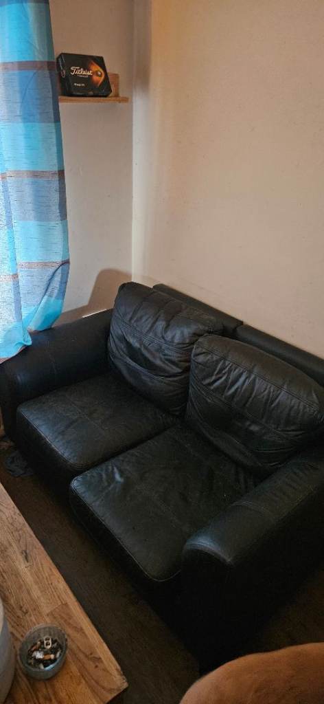 Leather suite with  reclinet