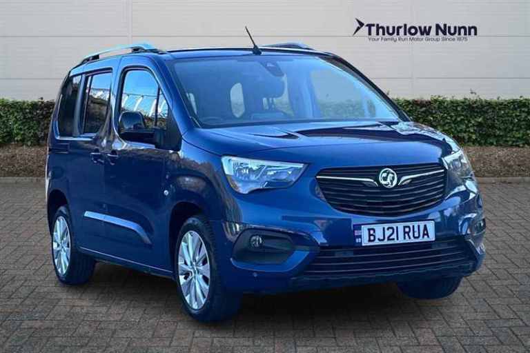 2021 Vauxhall Combo Life 1.2i Turbo (130 PS) Elite 5 Door Petrol MPV 7-Seat Automatic *** 1 Owner...