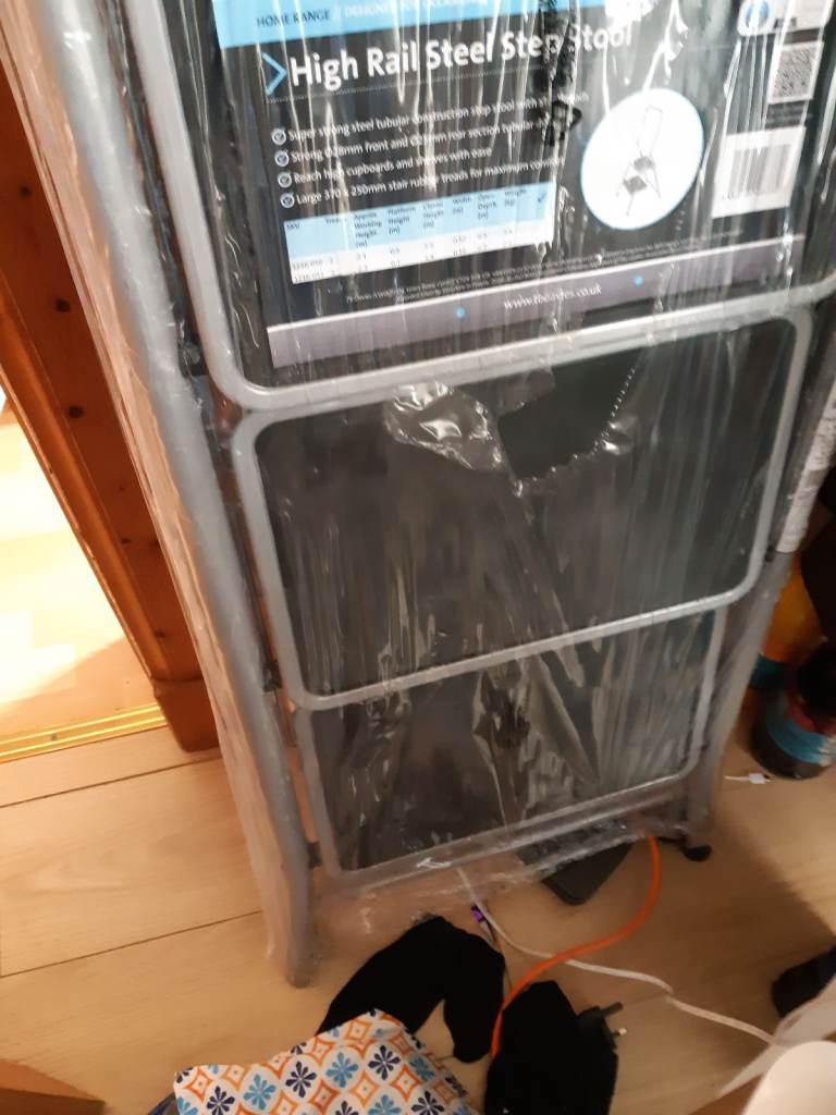 TB DAVIES 3 STEP STOOL UNUSED