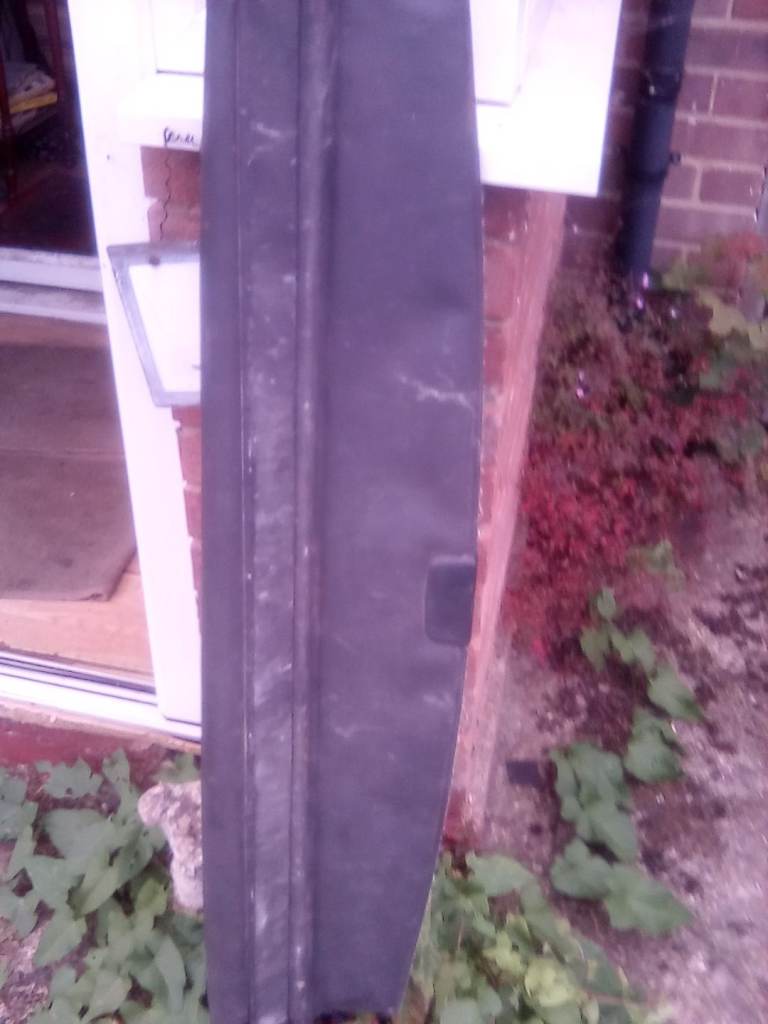 Vauxhall Astra estate boot cover