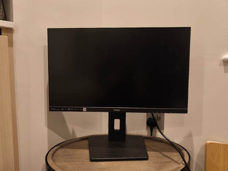Iiyama Monitor 24"IPS display