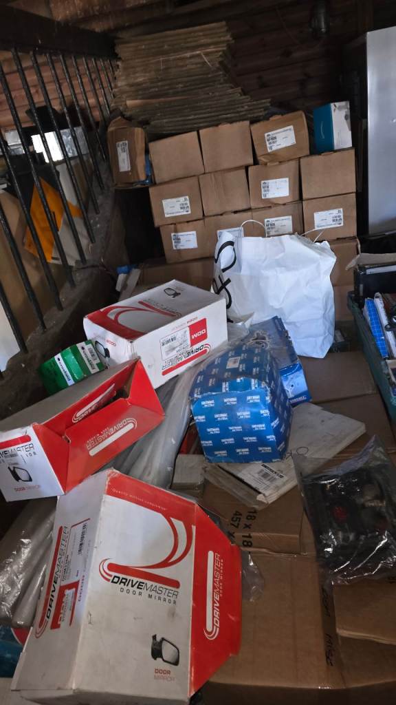 Car part job lot, resell opportunity 