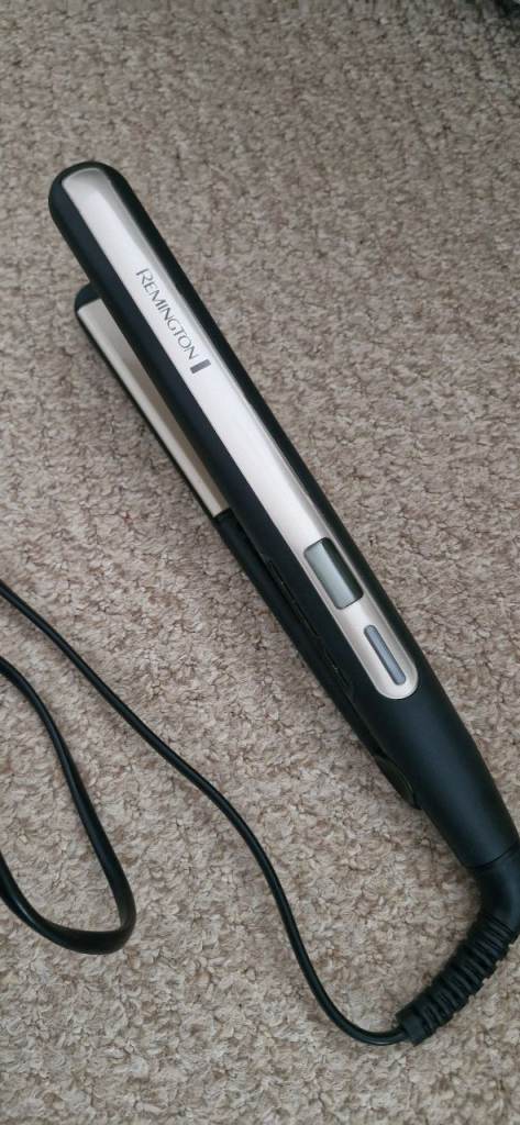 Remington hair straighteners excellent condition, hardly used
