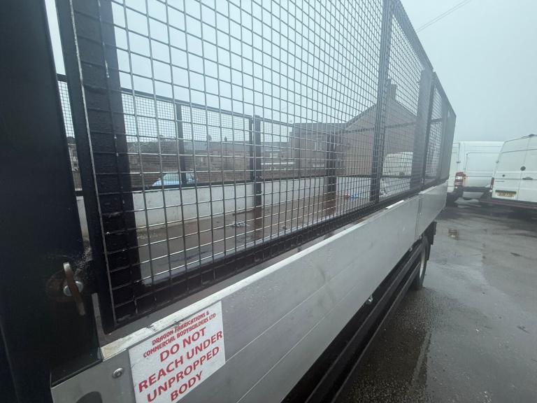 2014 Iveco Daily 5.5 Tonne Tipper - Reverse Camera - Brand New Back  NA Diesel Manual