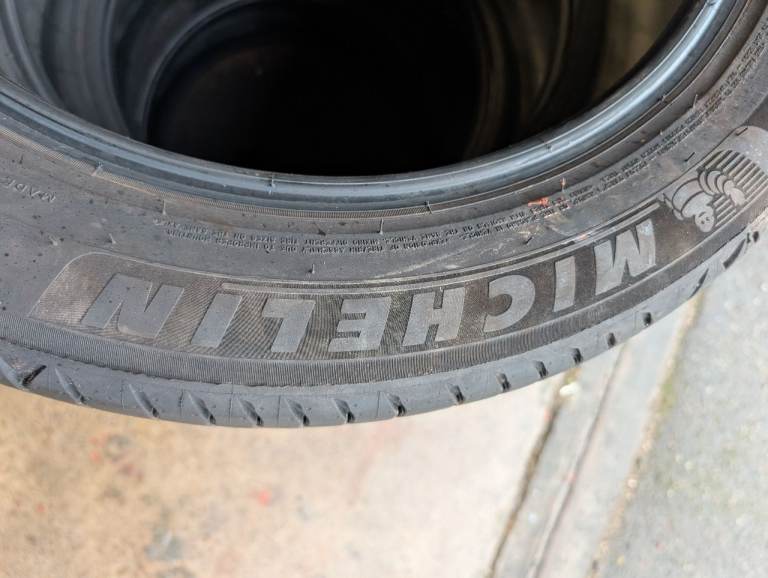 4 Michelin tyres 235/50 R19 