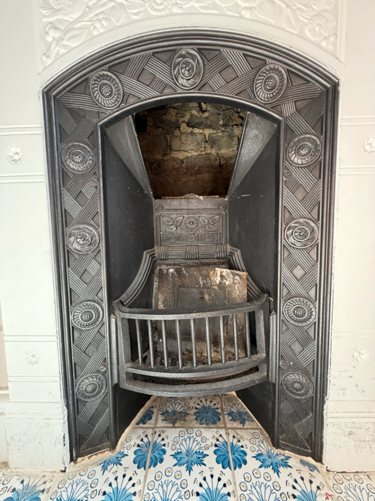 Victorian Cast Iron Fireplace Insert – Original Decorative