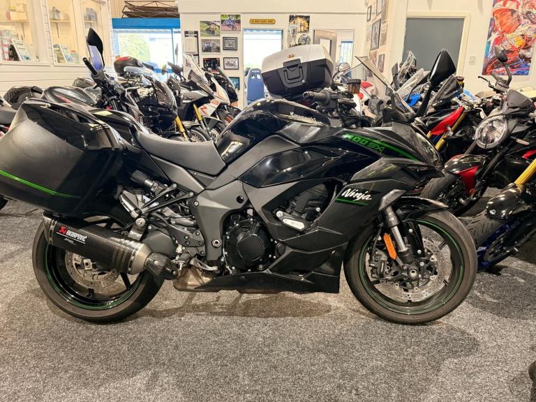 2025 Kawasaki Z 1100 SX Performance 