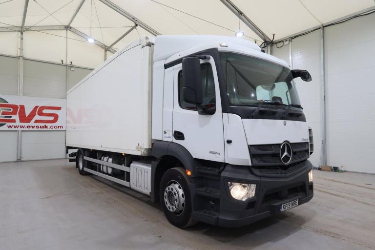 2019 (19 PLATE) Mercedes Benz Antos 1824 4x2 Euro 6 Refrigerated