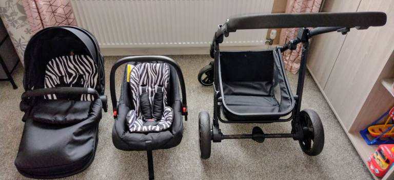 Red Kite Savannah Travel System