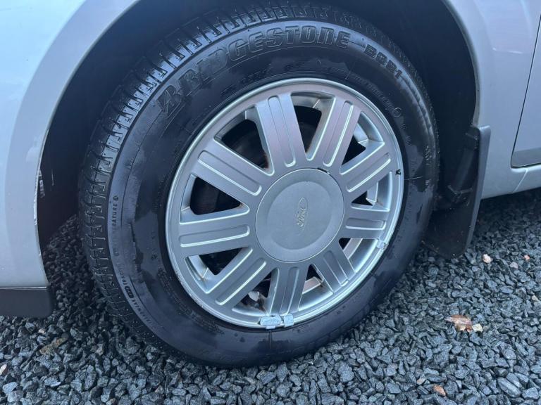 2003 Ford Fiesta 1.6 Ghia 5dr HATCHBACK Petrol Manual