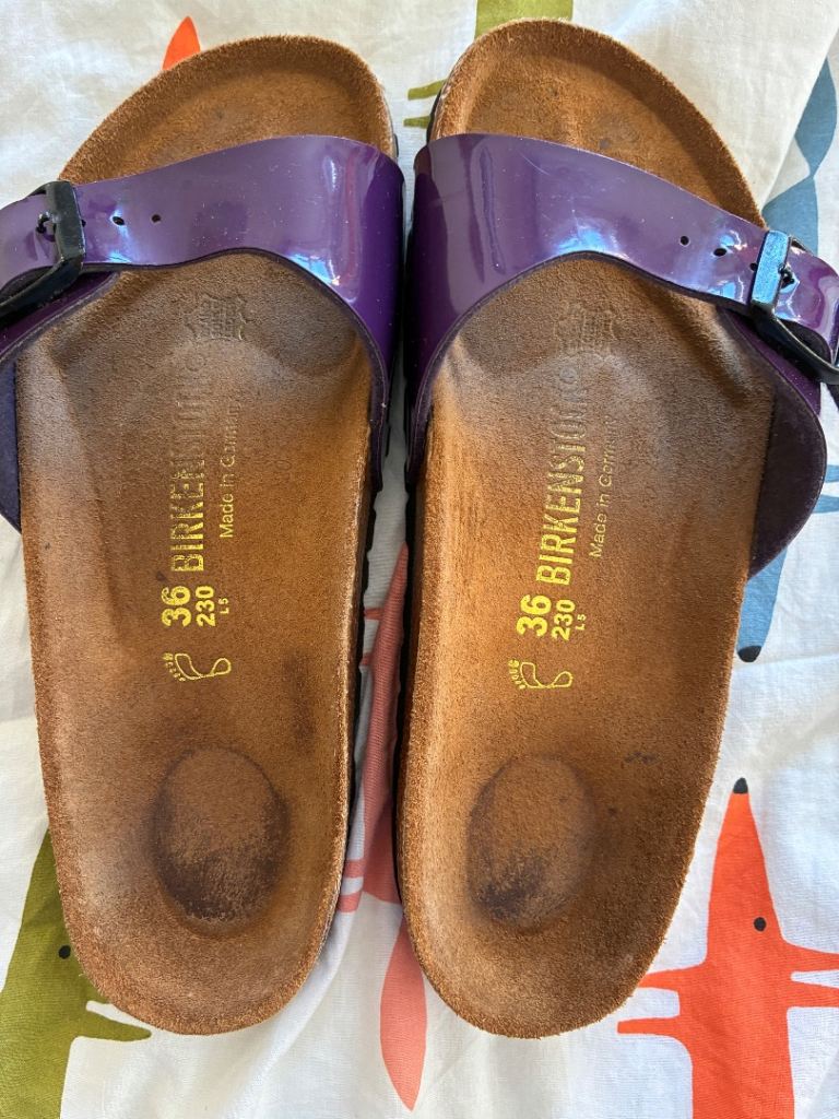 PURPLE BIRKENSTOCKS SIZE 36( 3.5) 