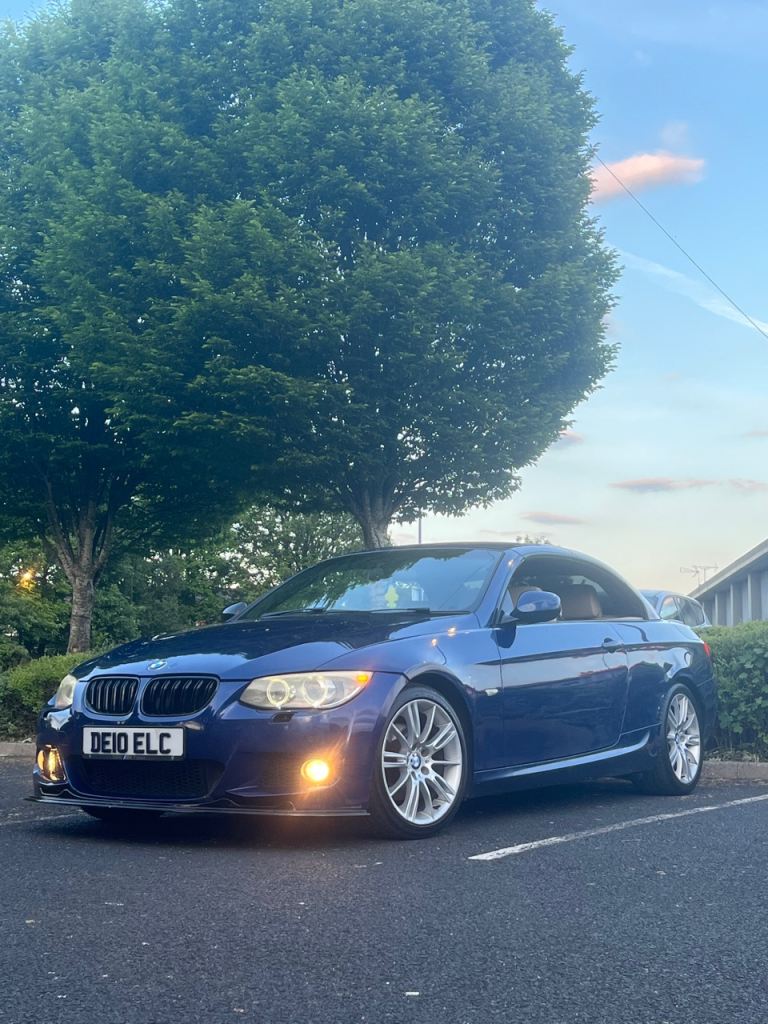 BMW 320d AUTO M SPORTS CONVERTIBLE ANGEL EYES LIGHTS PARKING SENSORS LE MANS BLU